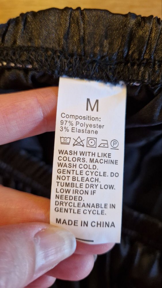Neu. Pyjama, Nachtwäsche.  Größe M .