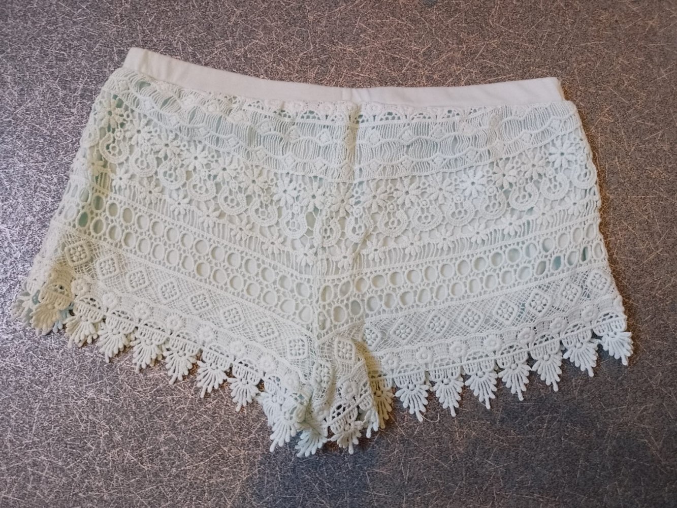 Divided. Wie neu. Bequeme Shorts. Baumwolle. Größe S.