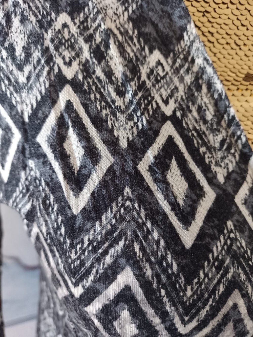 Amisu. Stylishe leichte Strickjacke - Blazer. Viscose.