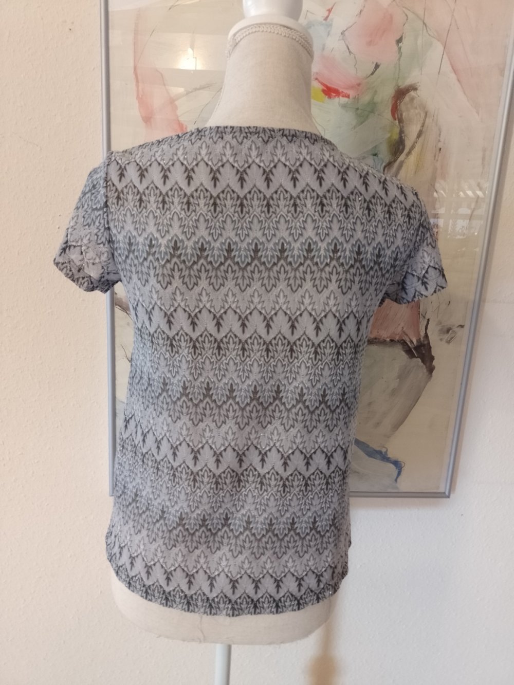 Oodji. Elegantes T-Shirt - Bluse - Top.  Polyester. Größe S-M. 