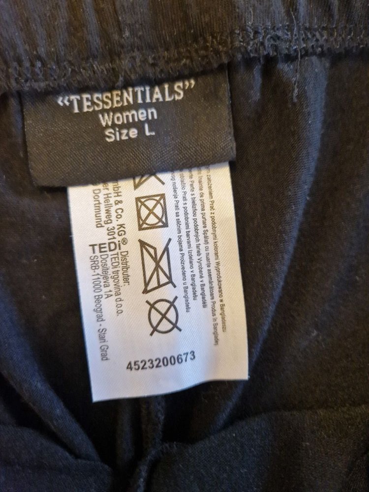 Tessentials. Leggings.  Größe S-M. 