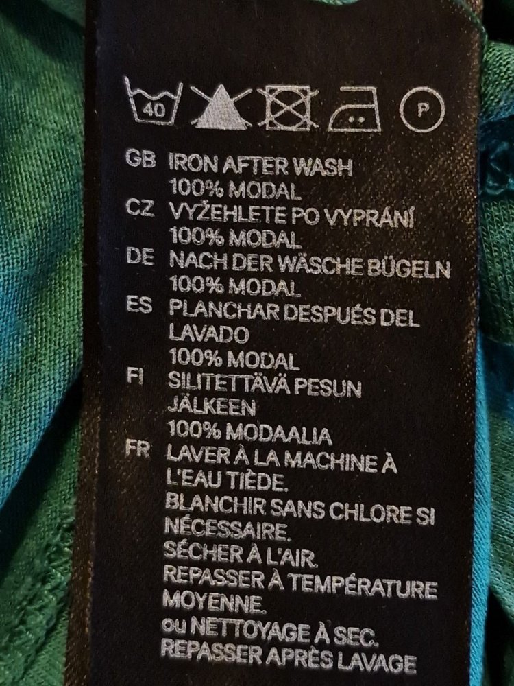 H&M. T-Shirt - Bluse.  100% Modal.  Größe S.  