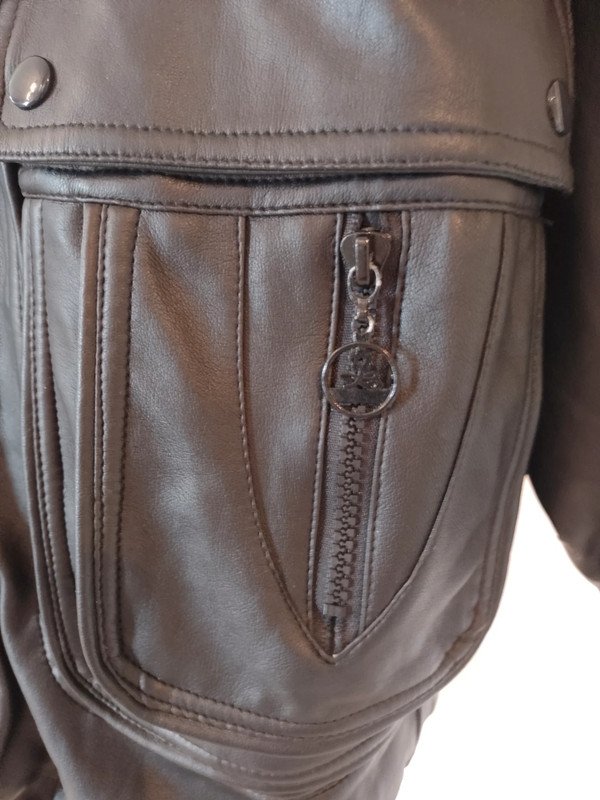 Wie neu. Stylische schwarze Herrenjacke aus Leder. Größe XL.