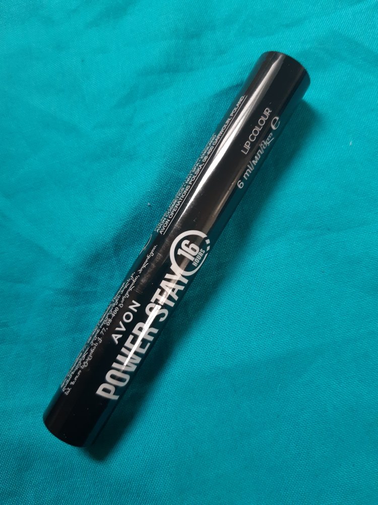 Avon Power Stay The Red One lip colour
