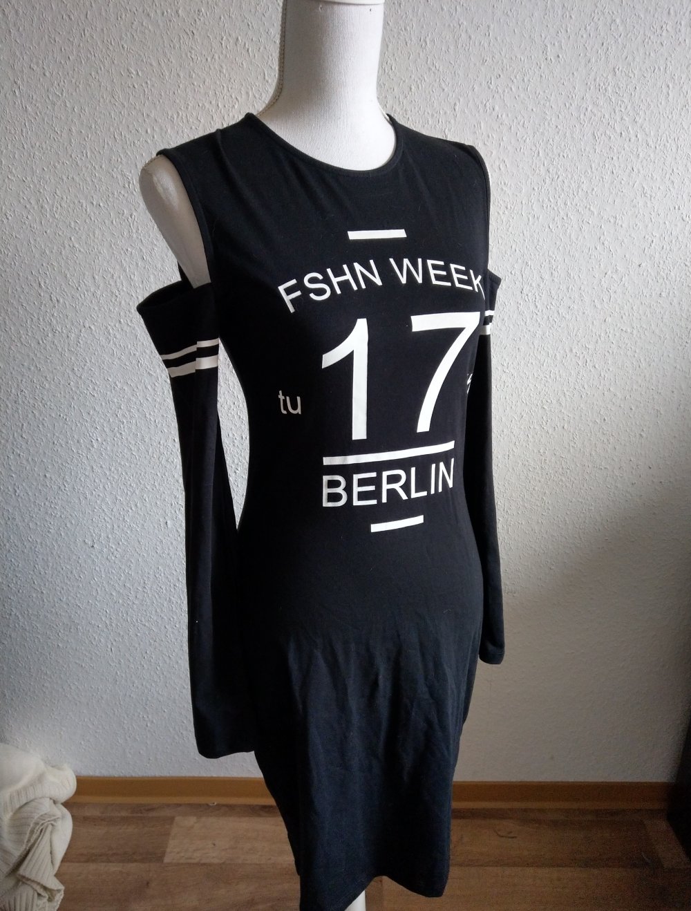Neues Kleid in L