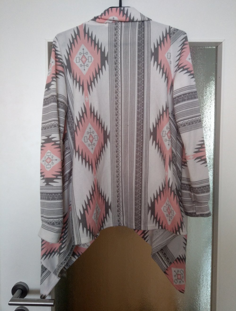 Strickjacke in S