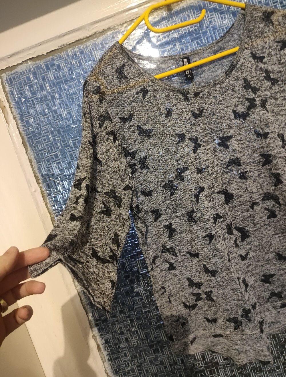 Neues dünnes Shirt/Pullover in XL
