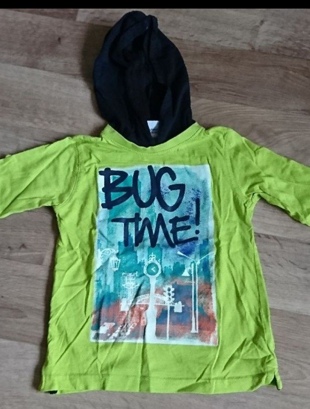 Neues Sweatshirt in 104