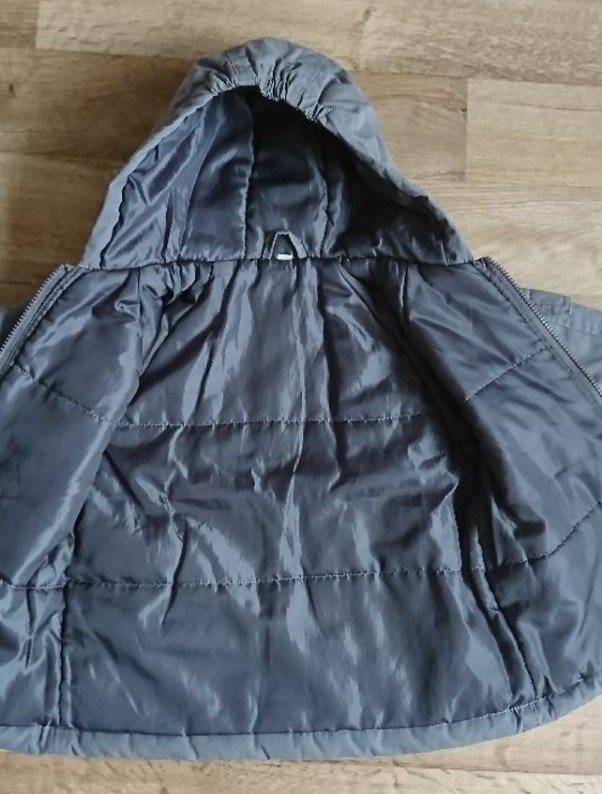 Dicke warme Jacke in 104