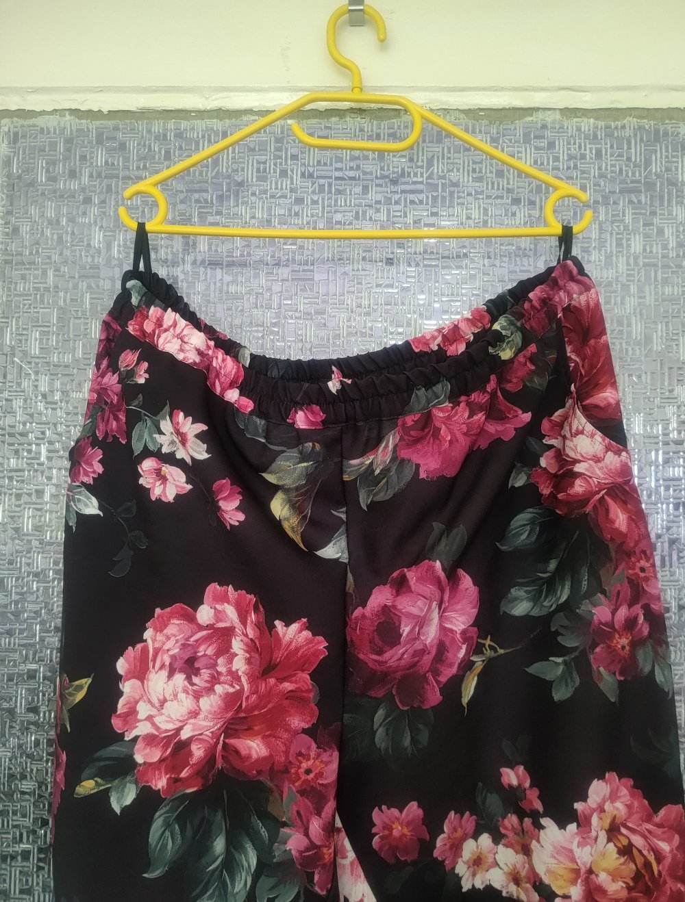 Neue Stoffhose in 50