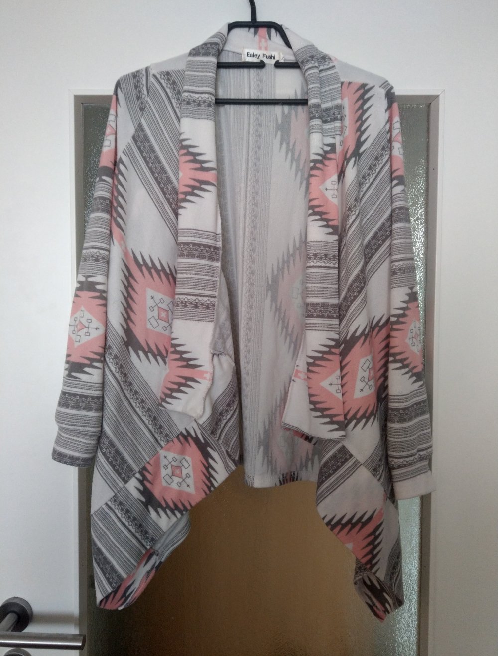 Strickjacke in S