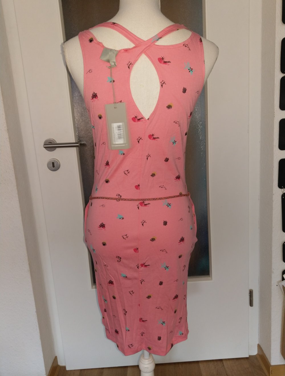Neues Kleid in S
