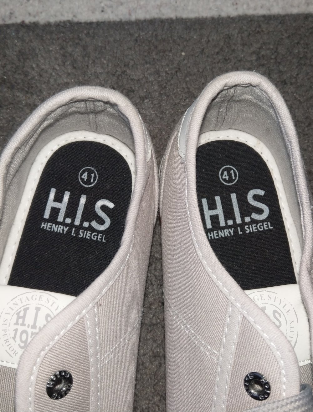 Sneaker in 41