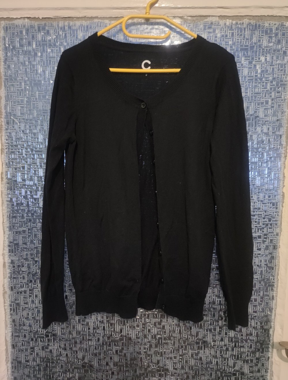 Neue Strickjacke in S