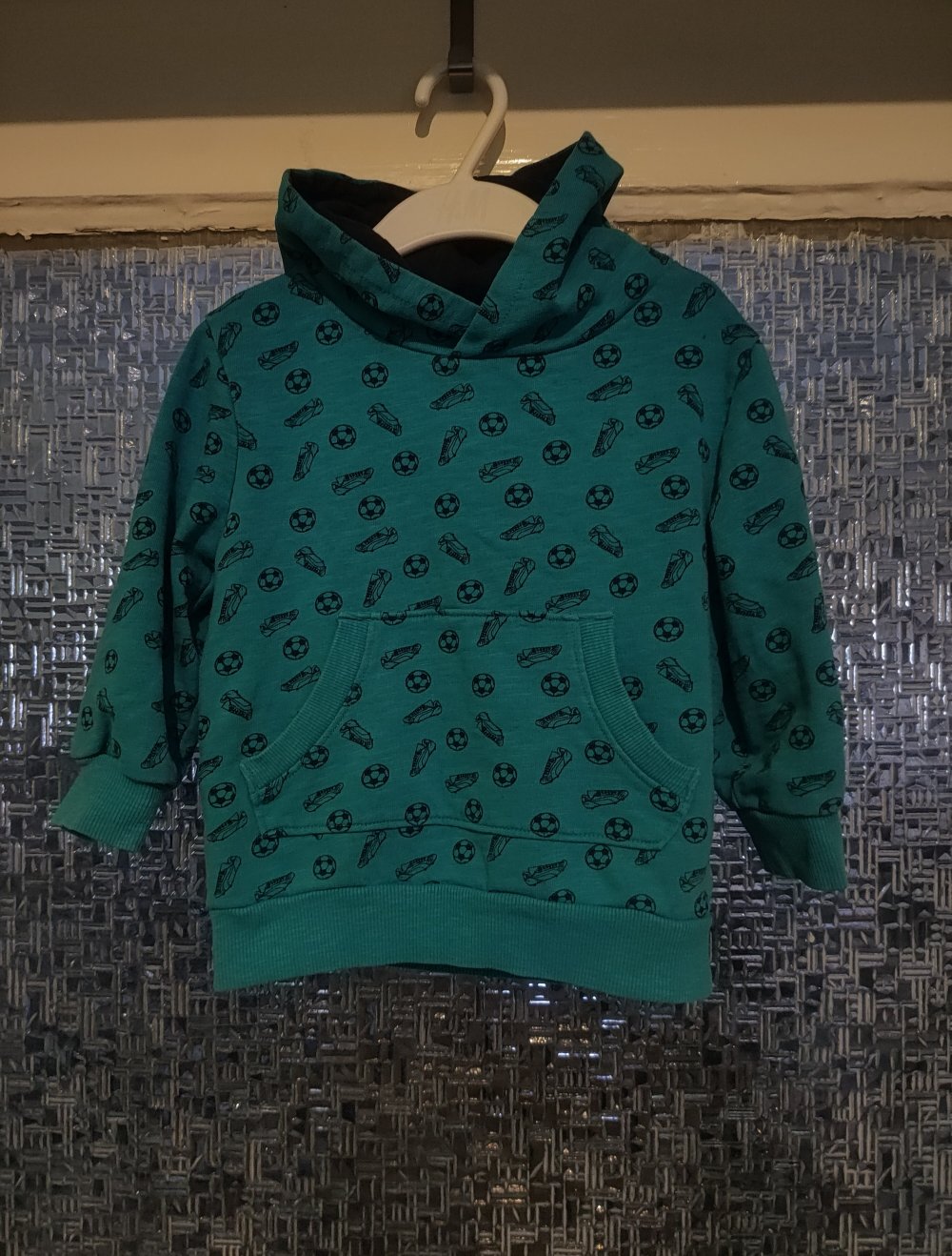 Neuer Pullover in 98