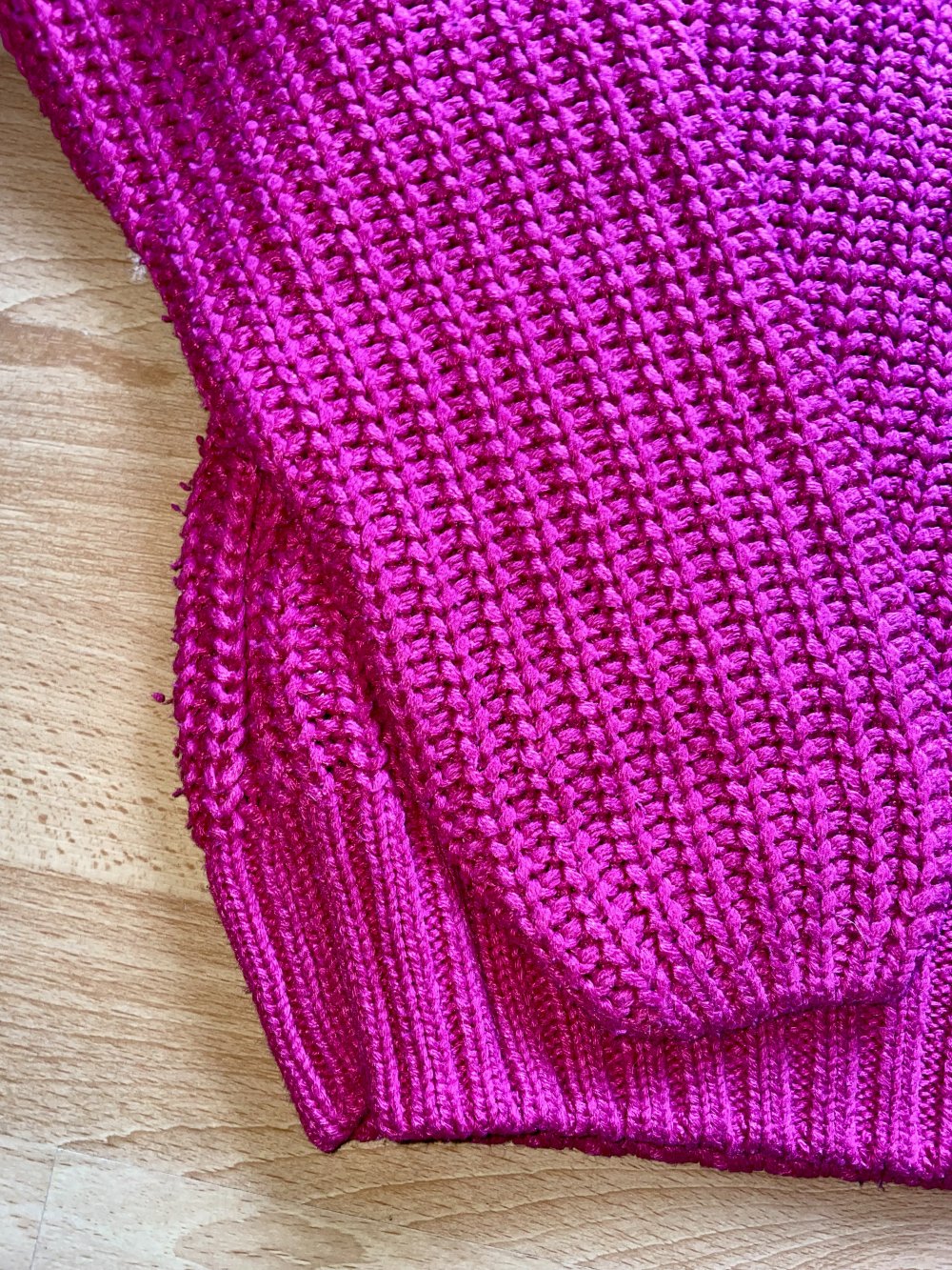 Schöner Strickpullover 