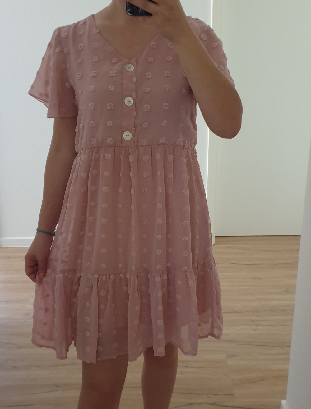 Rosa Kleid mit Polka Detail