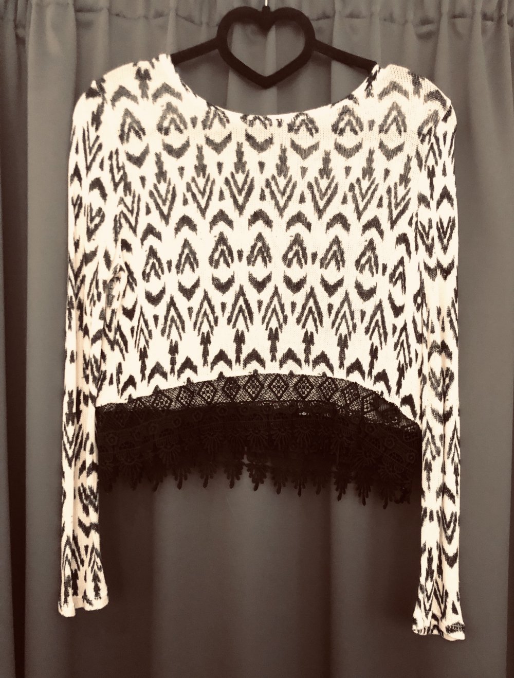 Kurzer Pullover