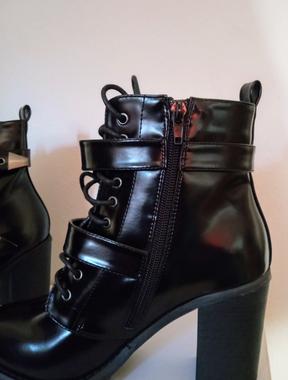 Abloom Stiefeletten schwarz in Größe 38