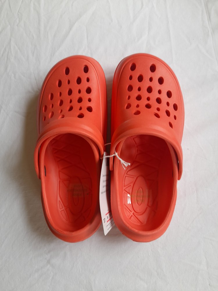 Clogs 
