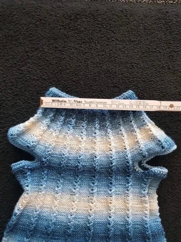 Strickkleid (62)