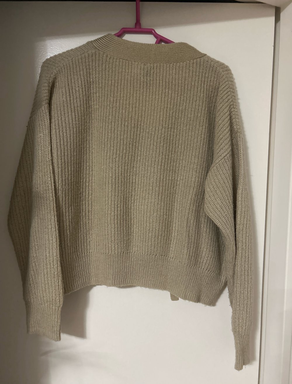 lässiger Pulli mit tollem Ausschnitt