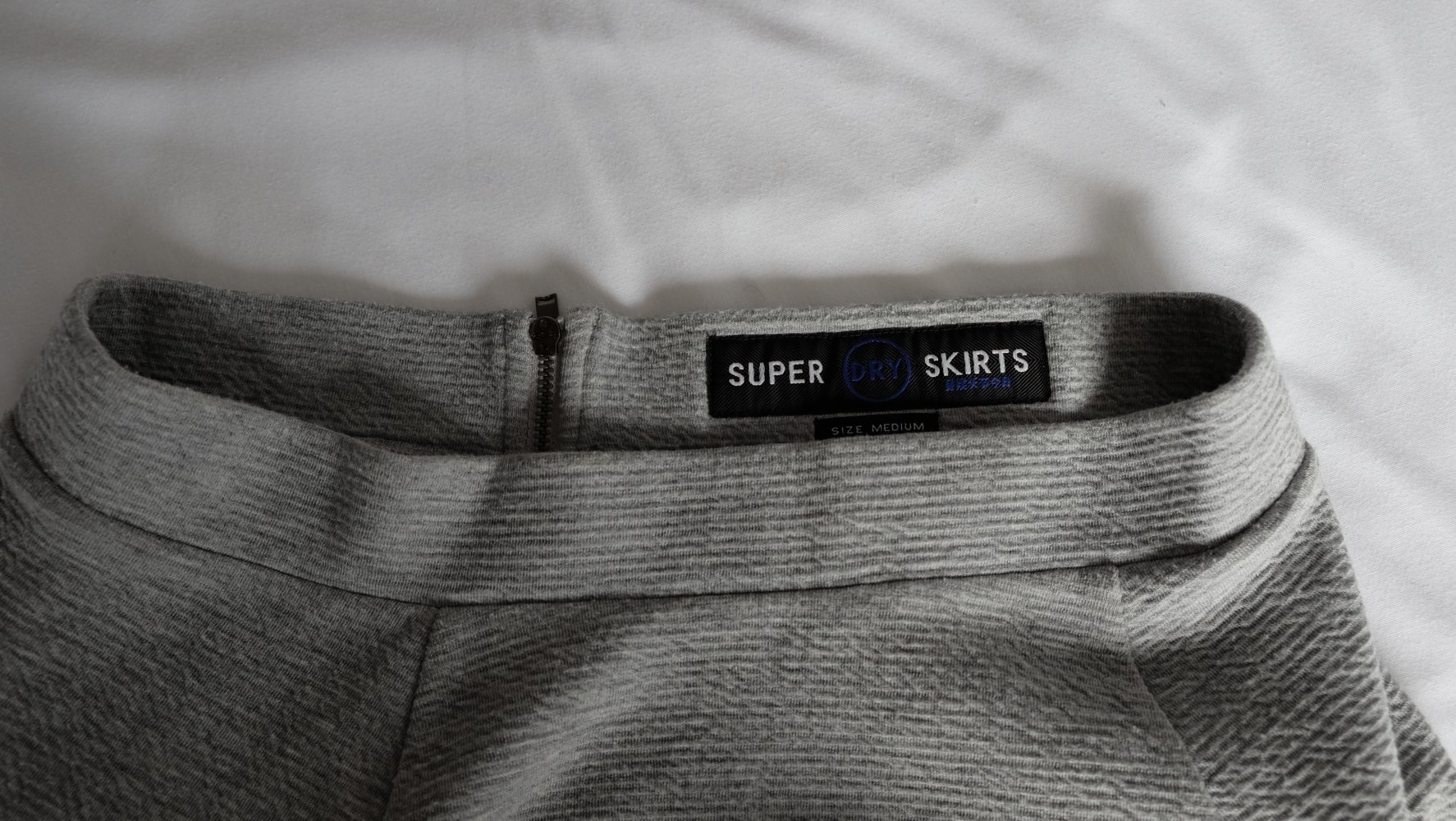 Superdry Rock Damen (grau, Größe M)