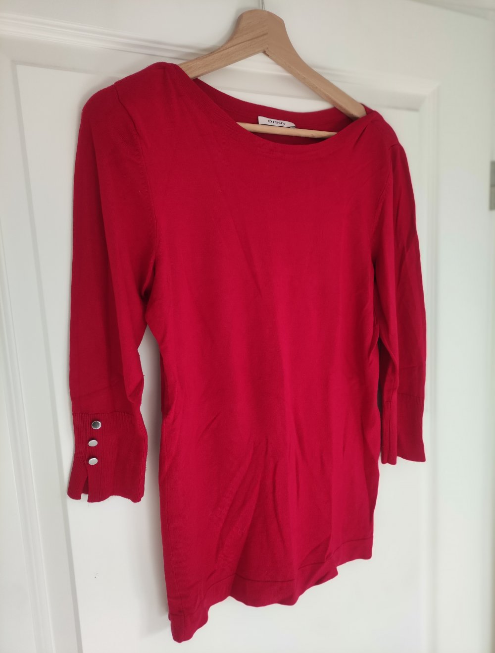 roter Pullover