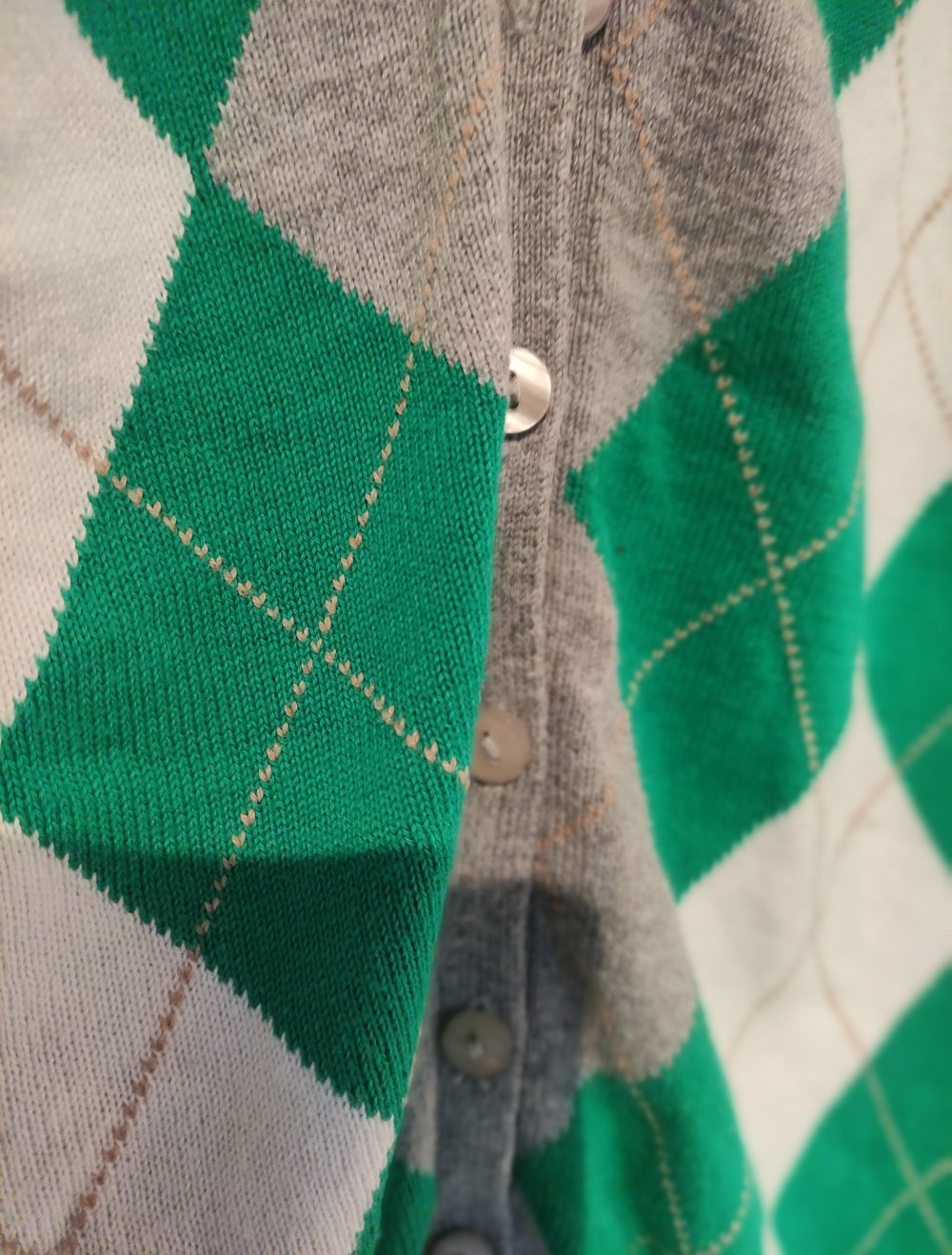 kurze strickjacke