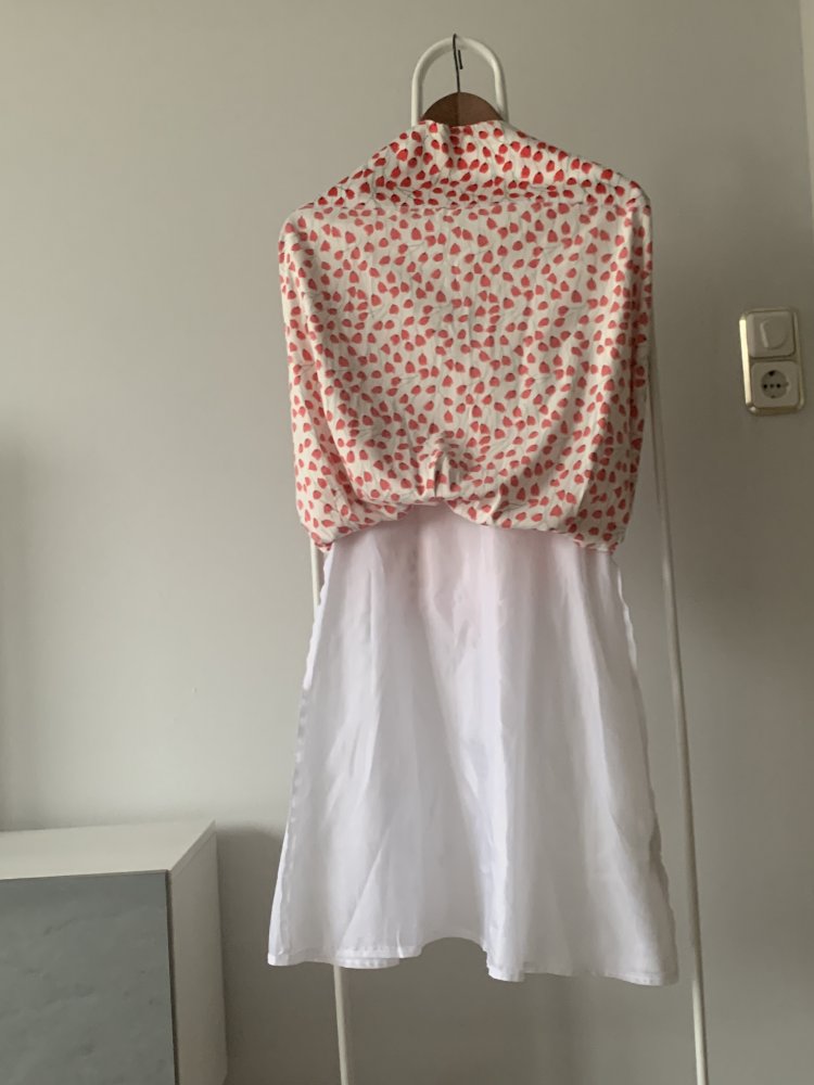 Sommerkleid mit Blumenmuster weiß/rot