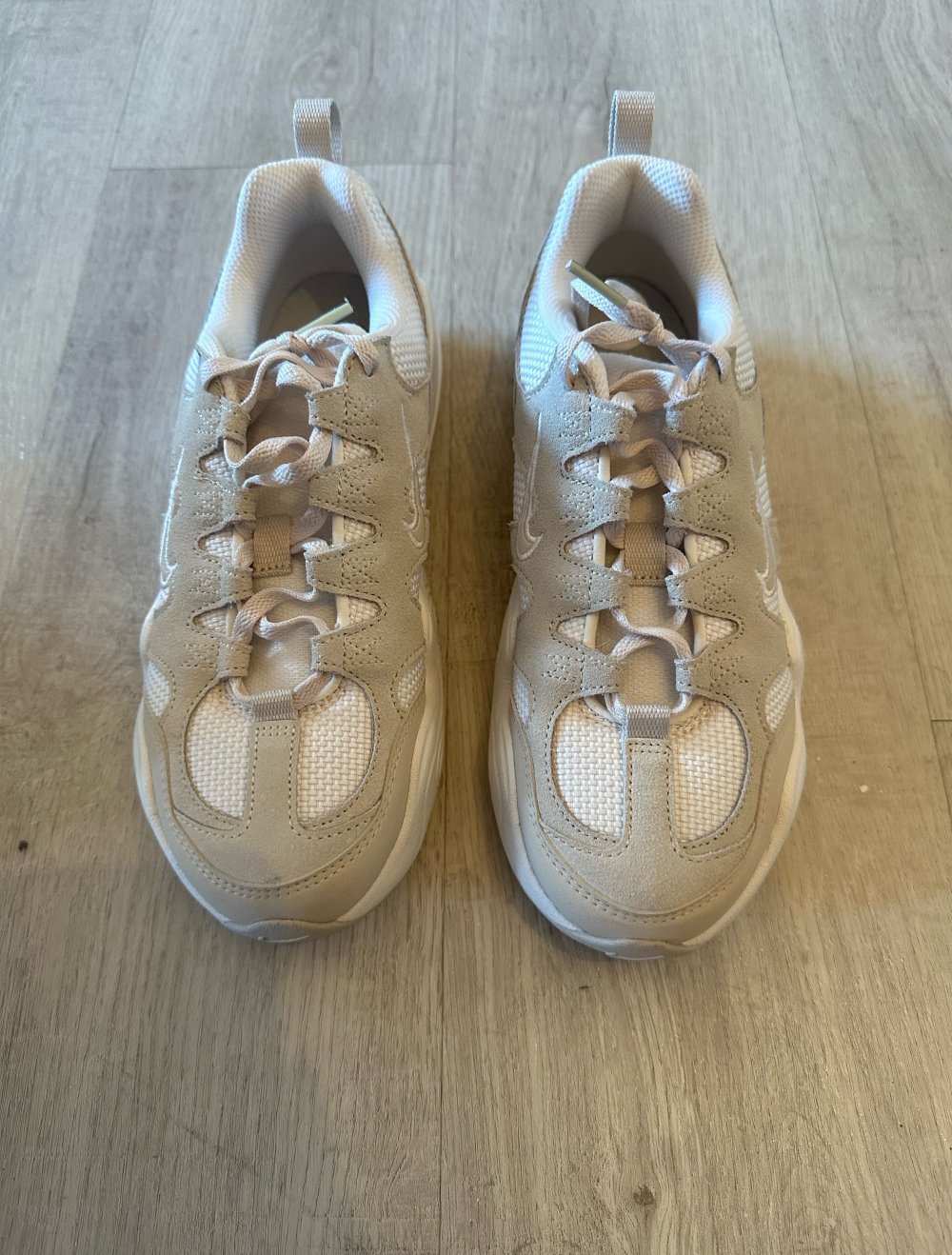 Nike tech hera