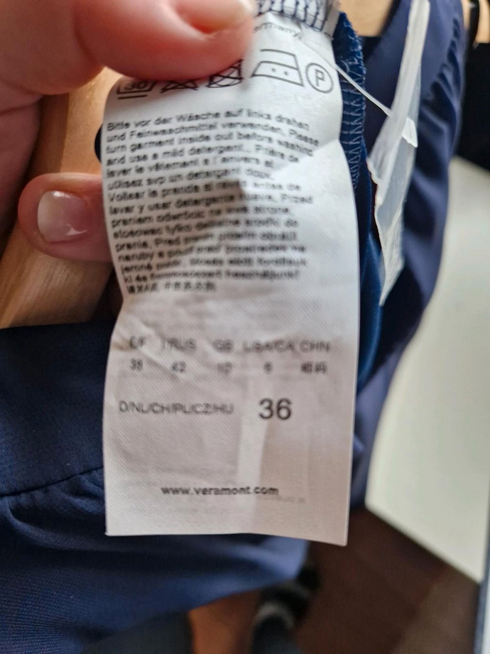 Kleid von Vera Mont
