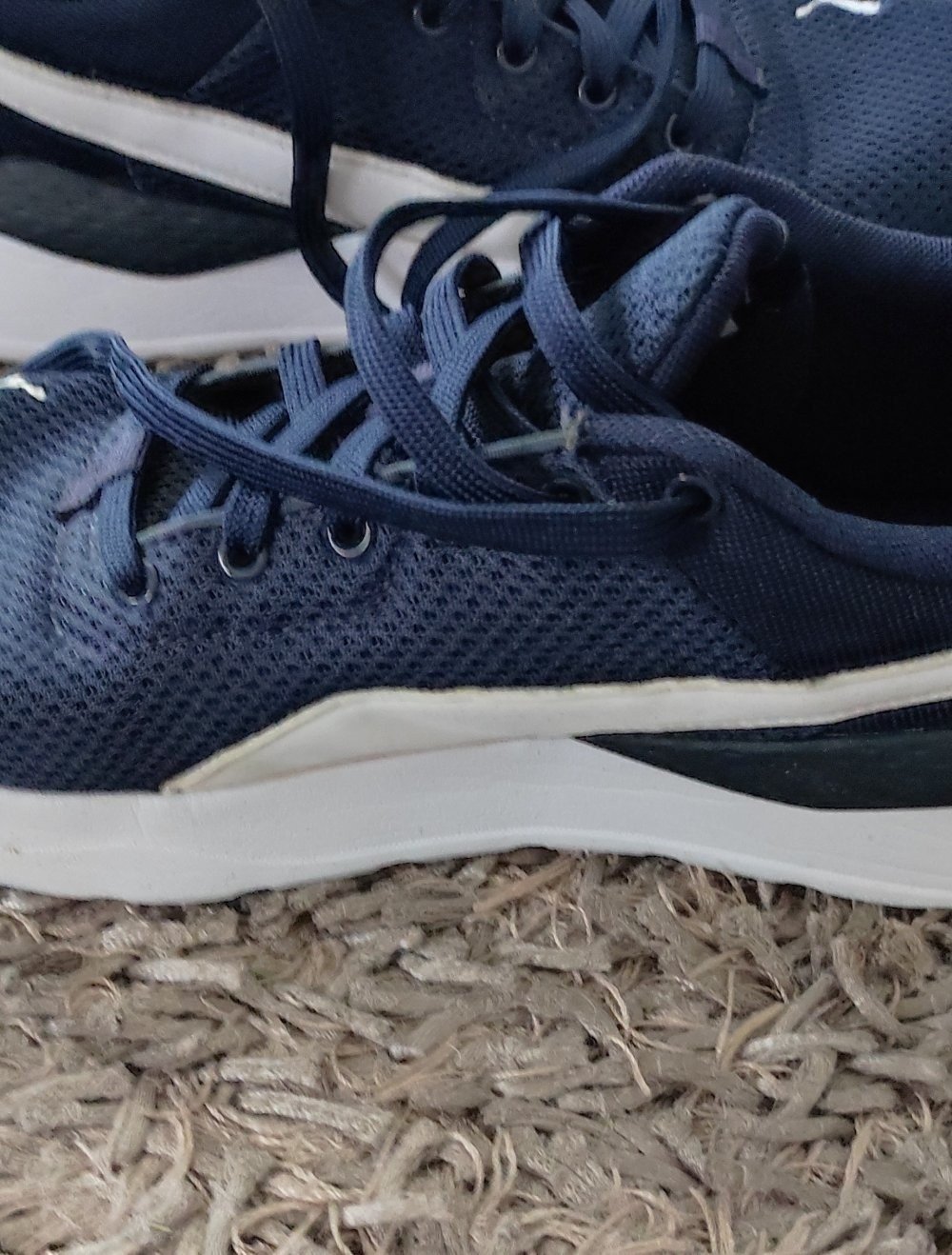 Sportschuhe Gr. 39