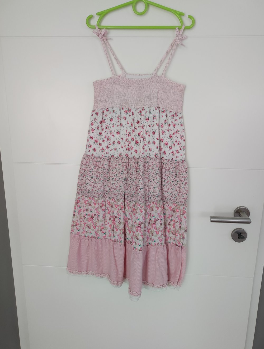 Kleid von H&M Gr. 128