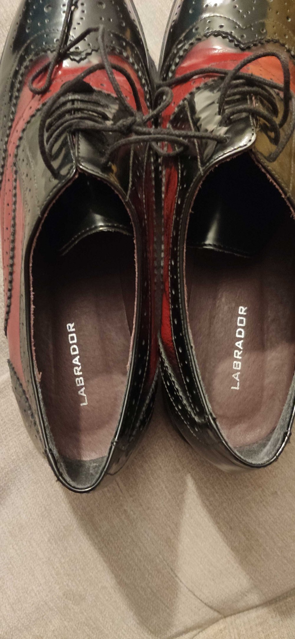 schwarz rote Oxford Damenschuhe aus Leder