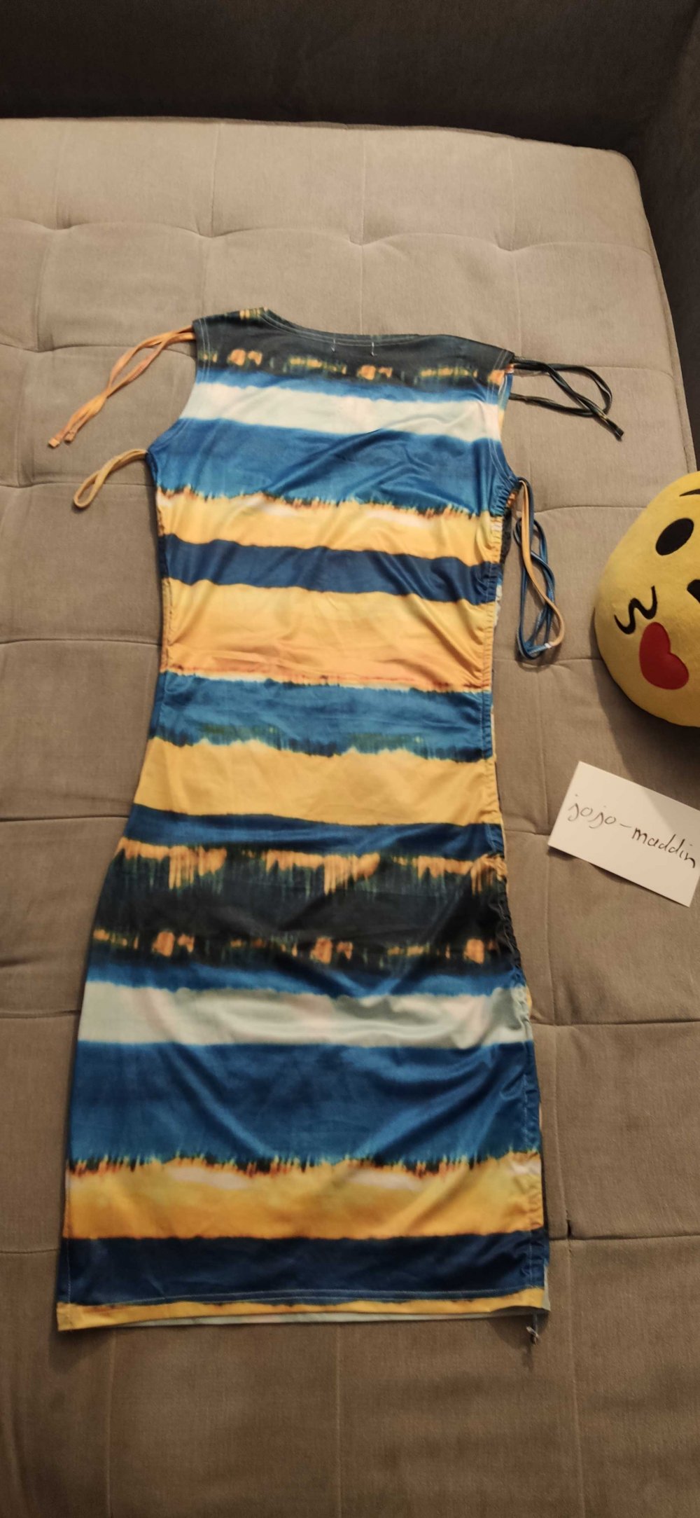 Sommerkleid mit weiß/blau/gelben Streifen