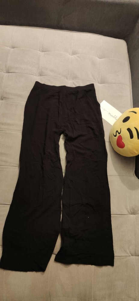Leichte schwarze Sommerhose