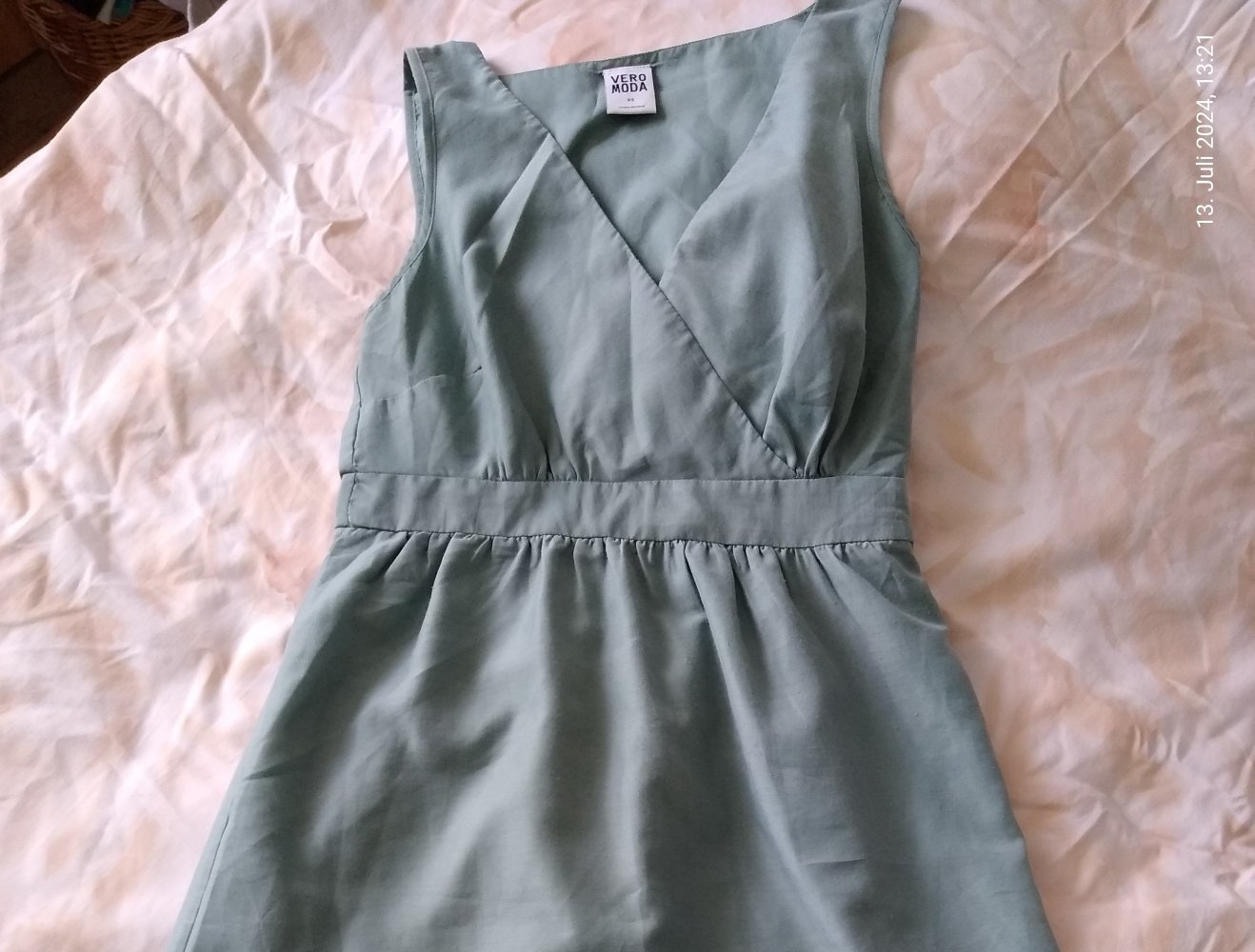 grünes Kleid