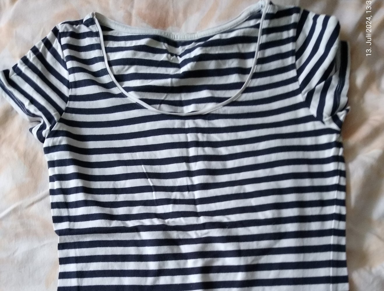 gestreiftes T-Shirt