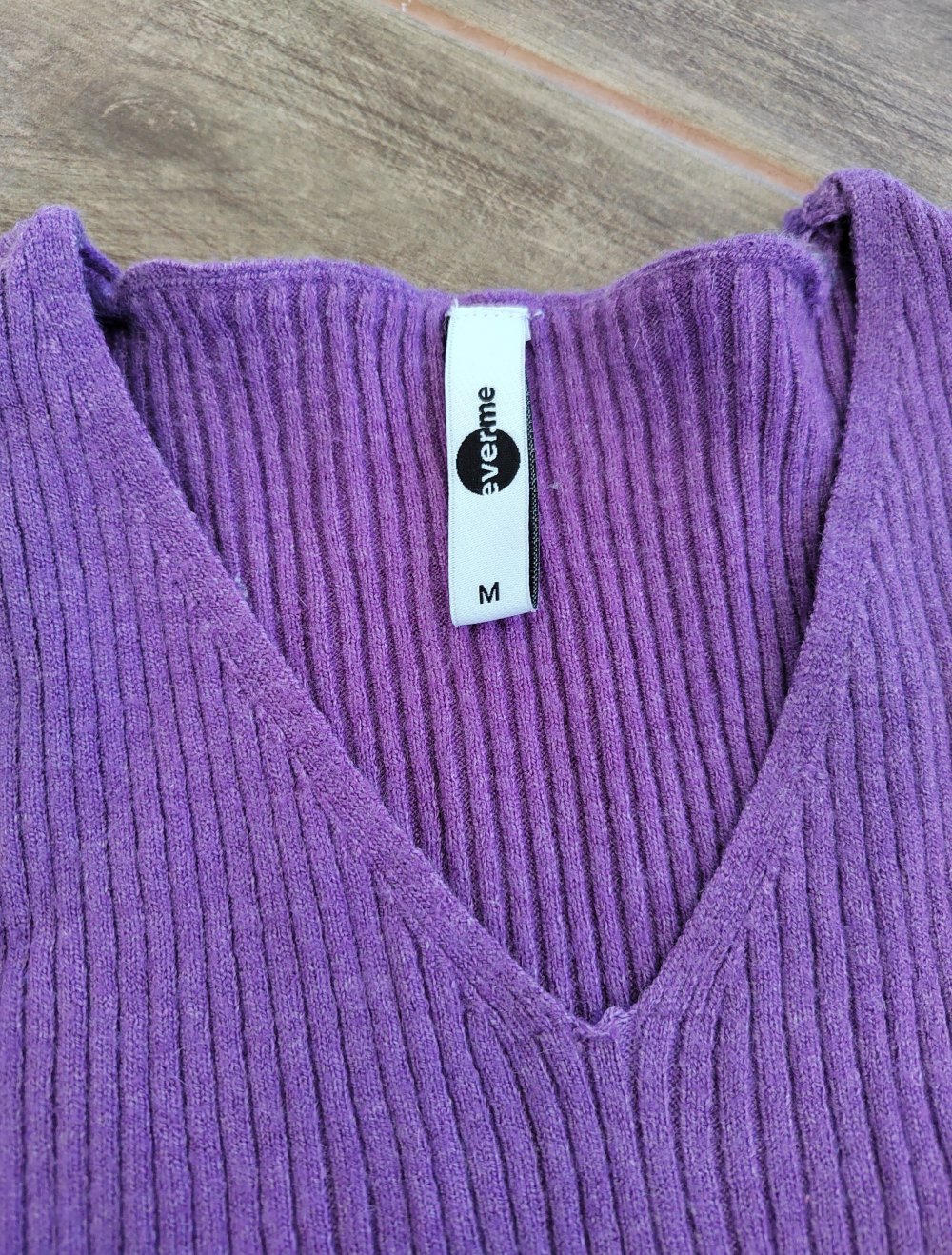 V Ausschnitt pullover