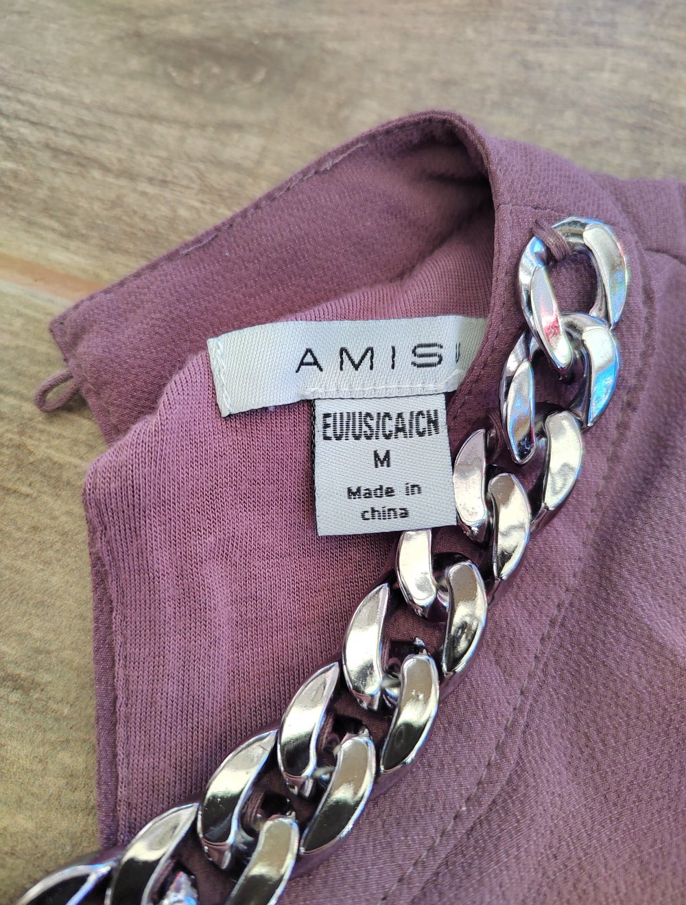 Bluse mit Kette