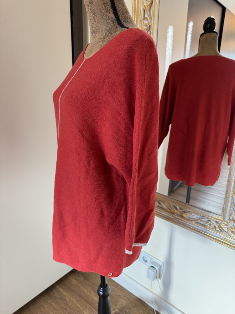 Pullover mit 3/4 Arm und U-Boot-Ausschnitt