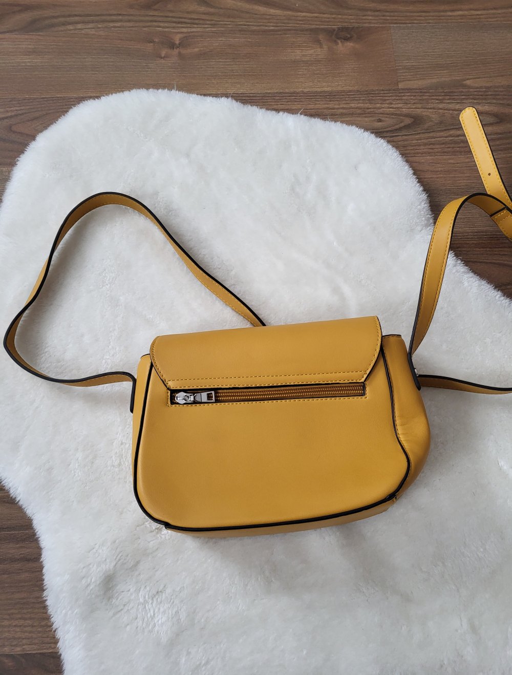 Gelbe Umhängetasche Cross Bag