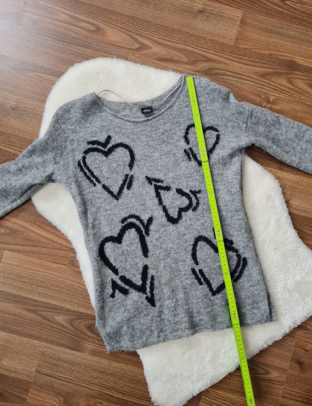 Grauer Pullover Herzen Wollpullover Alpakawolle S. Oliver Black Label Premium