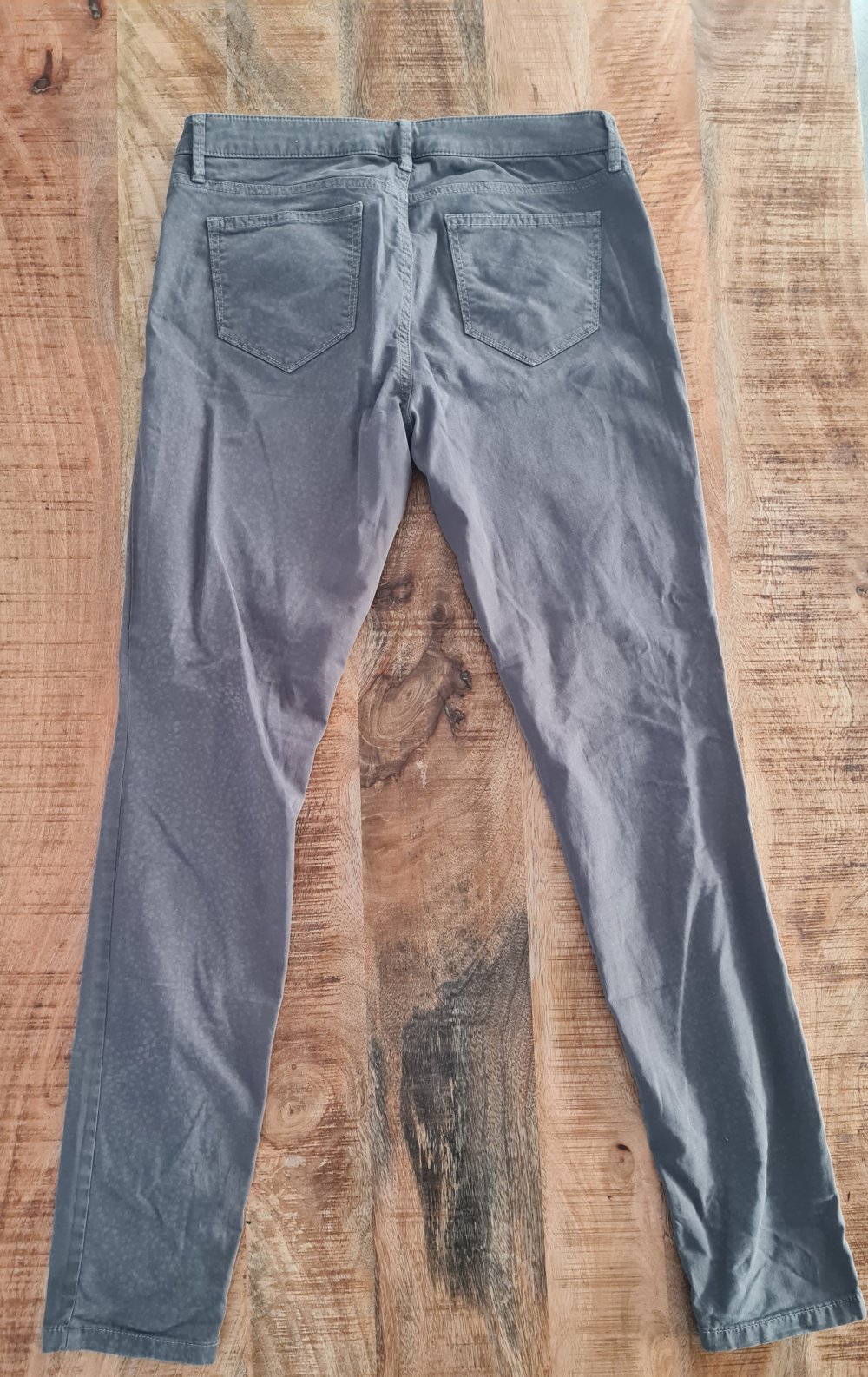 Grau gepunktete Hose Esprit Gr. 38 L 32