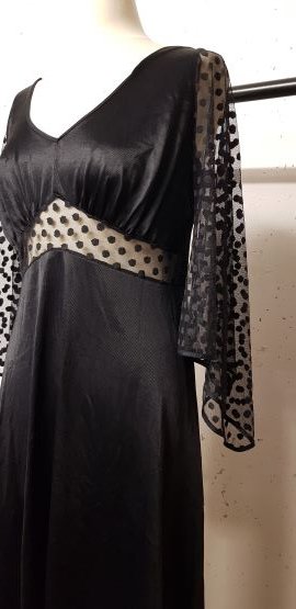 Kleid mit Mesh und Satin, Gr. M/L
