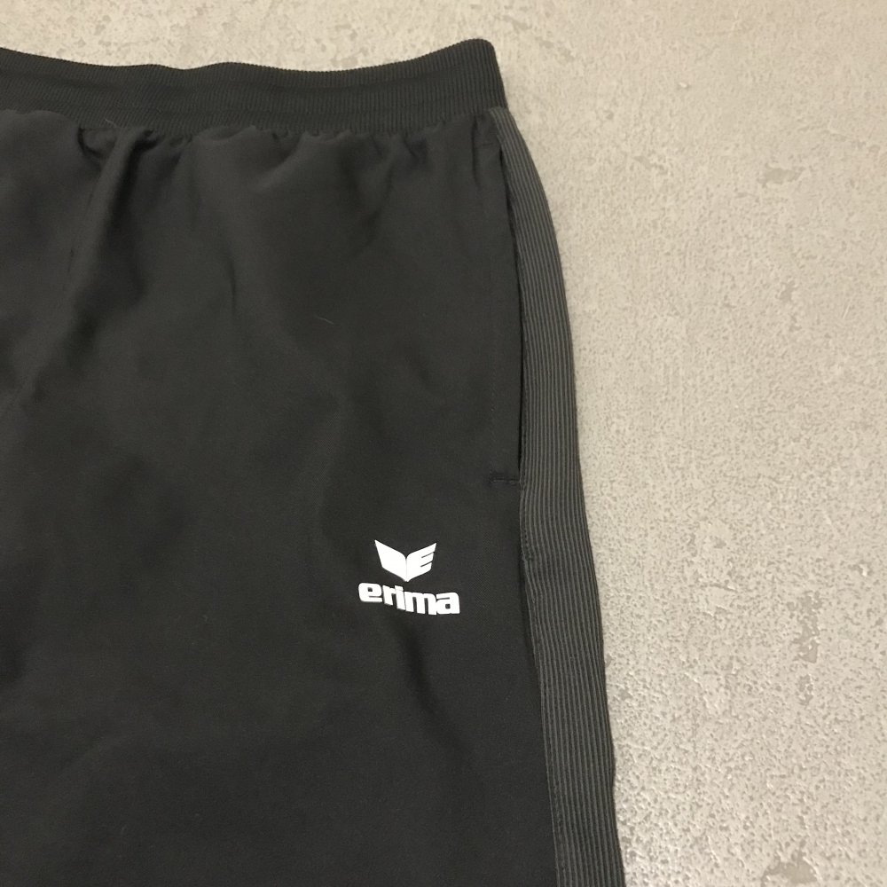 Schwarze Jogginghose