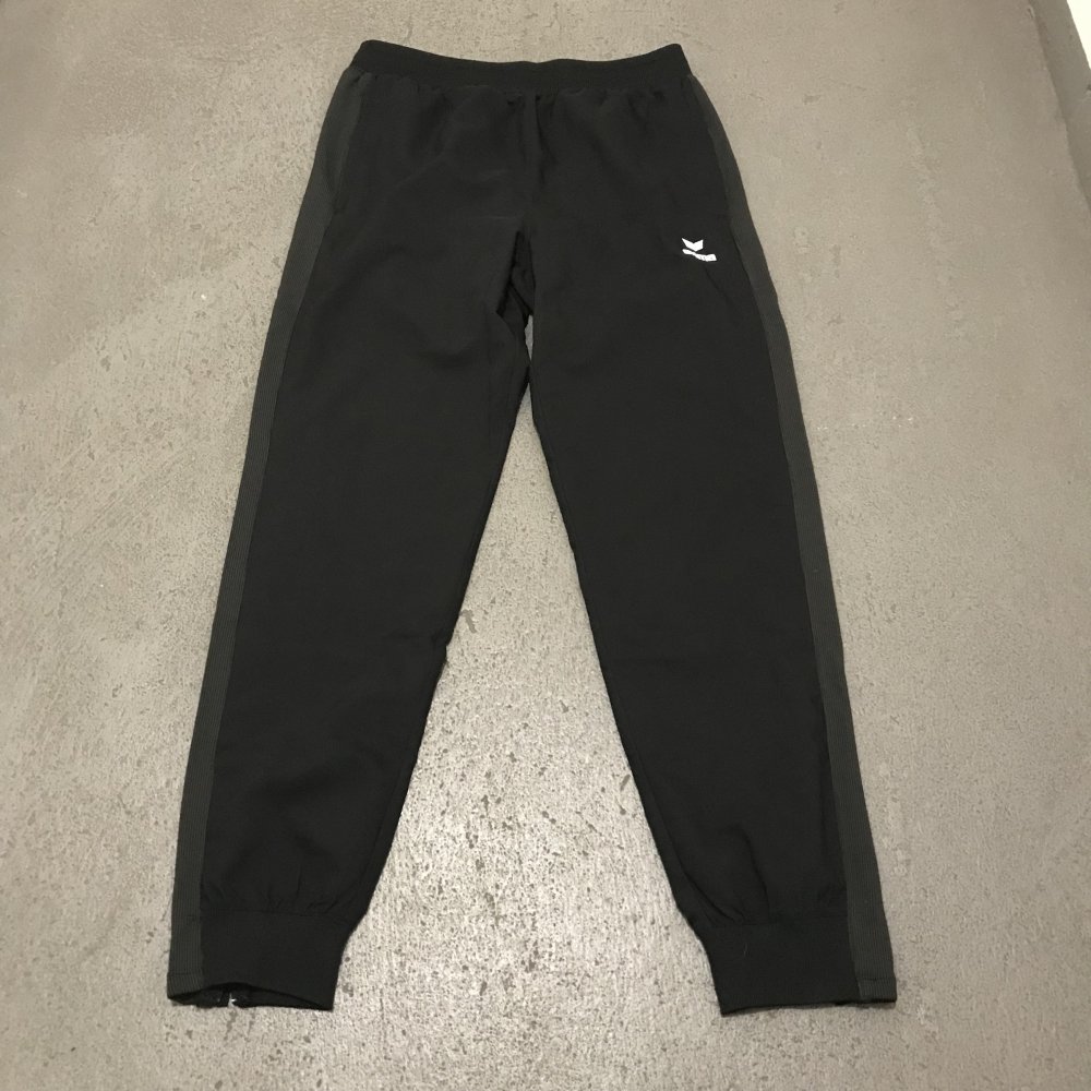 Schwarze Jogginghose