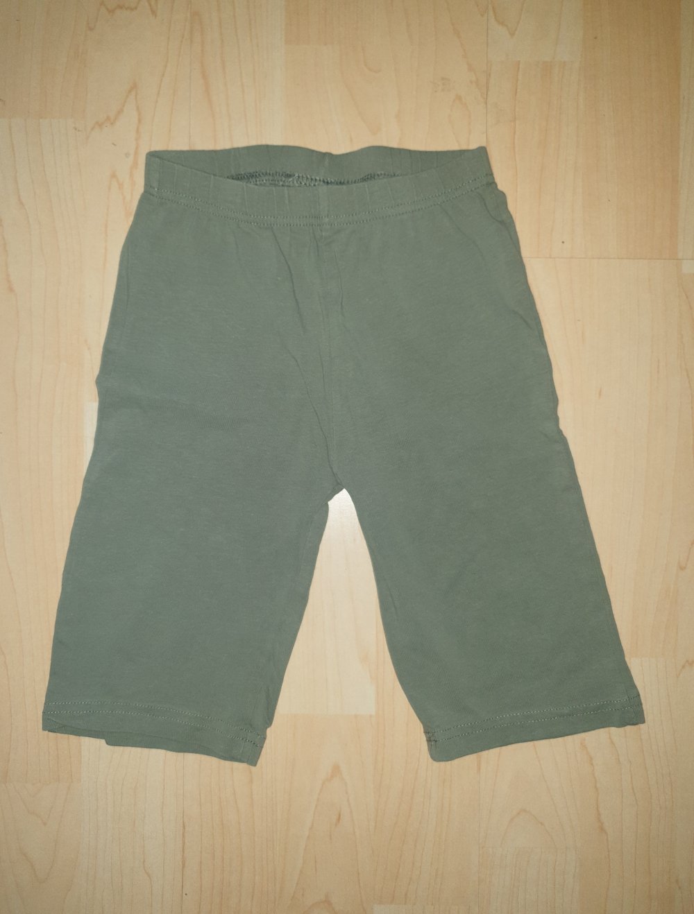 Kurze Hose khaki 134 Sommer