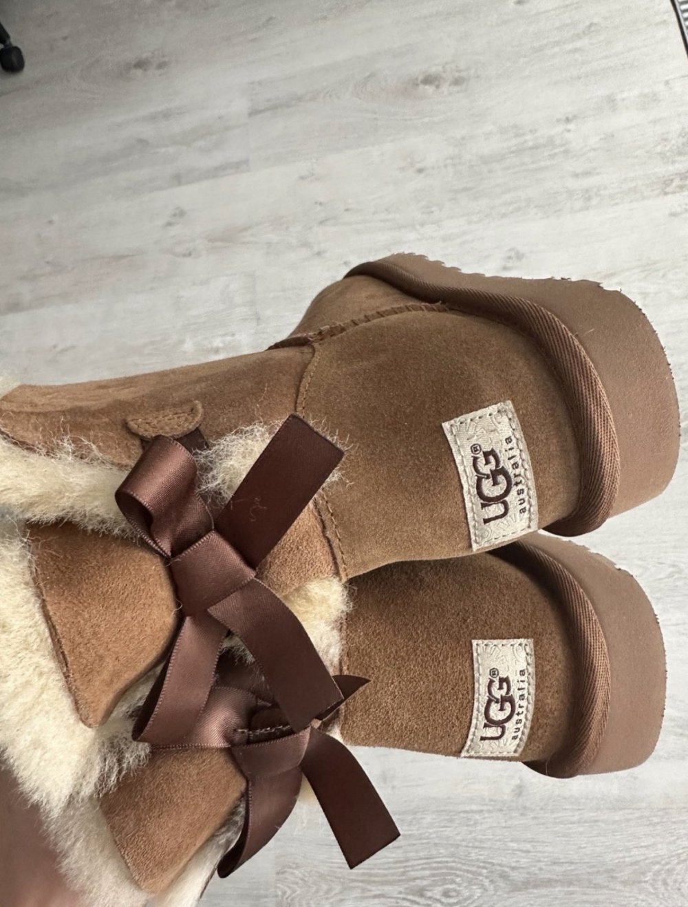 UGG Boots Bailey Chestnut Braun Gr.38 -Wie NEU-